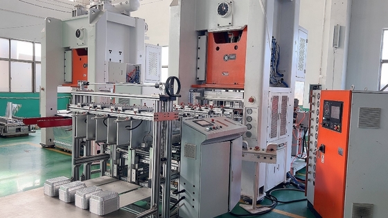 خرید دستگاه ساخت ظرف های فولیک آلومینیوم با ظرفیت بالا 12000PCS / ساعت 26KW online manufacture