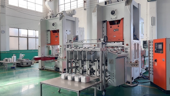خرید دستگاه اتوماتیک ساخت ظرف فویل با کنترل PLC زیمنس و موتورها، با ظرفیت 4 حفره online manufacture